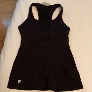 Althleta black tank with mesh and pockets